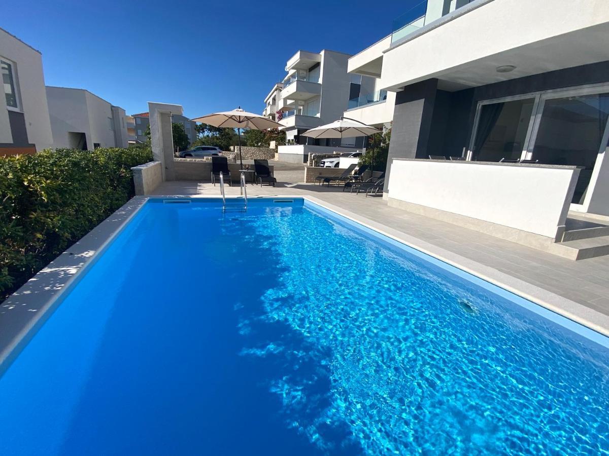 Fantasy Pool Villa 노바야 외부 사진