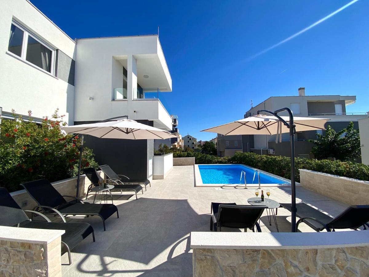 Fantasy Pool Villa 노바야 외부 사진